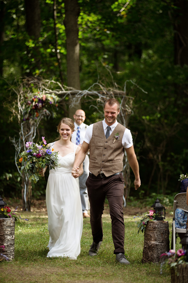 central-pennsylvania-backyard-wedding-emilydaniel-041