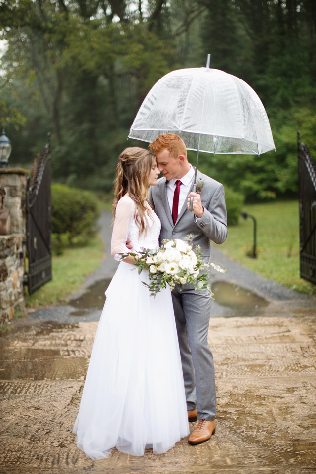 Tips for Rainy Wedding Days-1