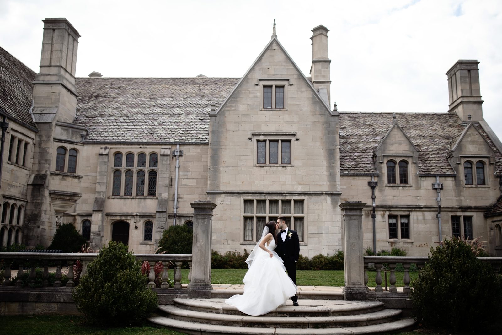hartwood-acres-mansion-wedding-pittsburgh-pa-claudia-danny
