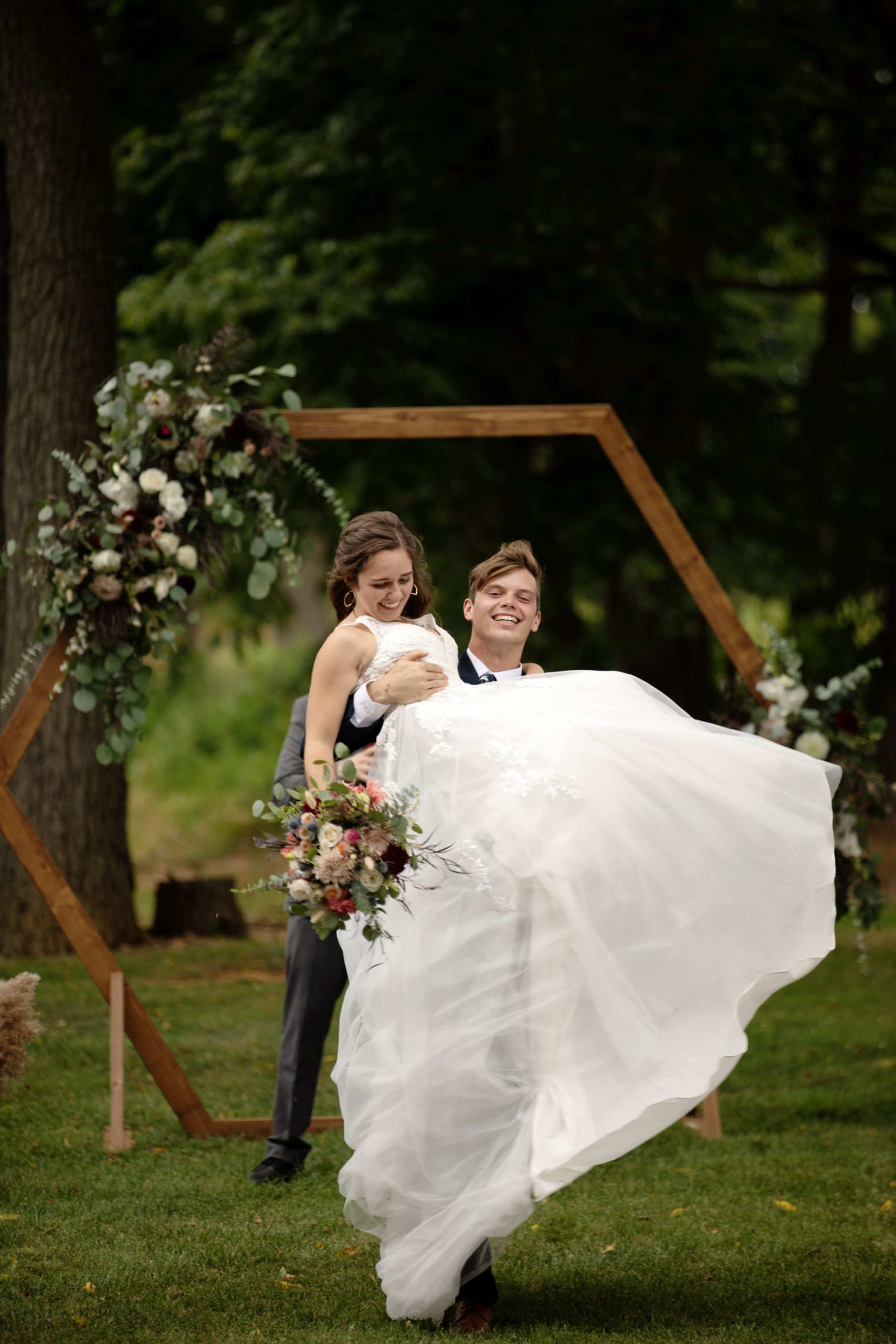 Lancaster, PA Backyard Wedding, Lancaster PA Wedding Photographer